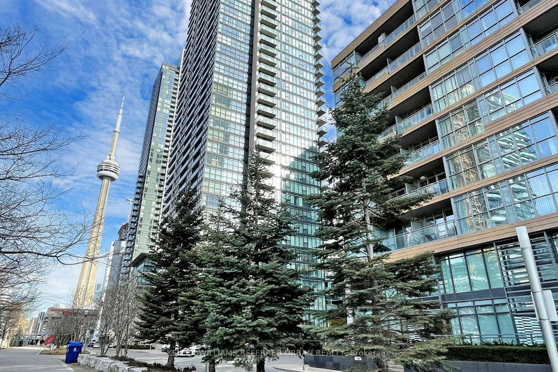 Preview image for 10 Capreol Crt #720, Toronto