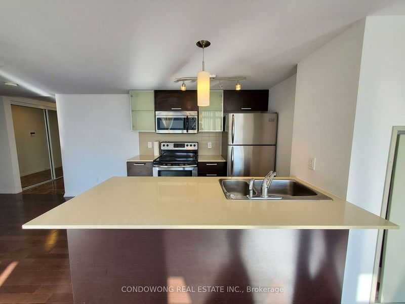 Preview image for 38 Grenville St #1303, Toronto