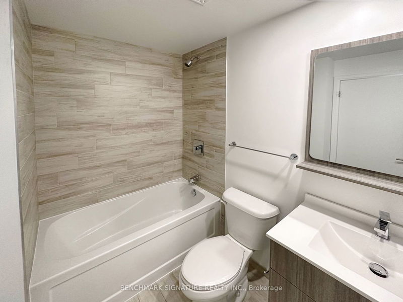 Preview image for 75 Canterbury Pl E #1710, Toronto