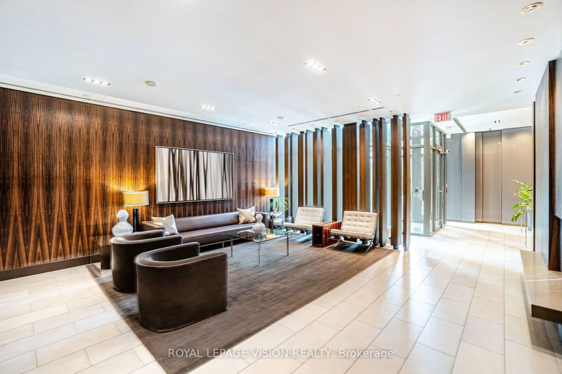 Preview image for 33 Lombard St #313, Toronto