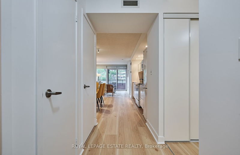 Preview image for 4K Spadina Ave #323, Toronto