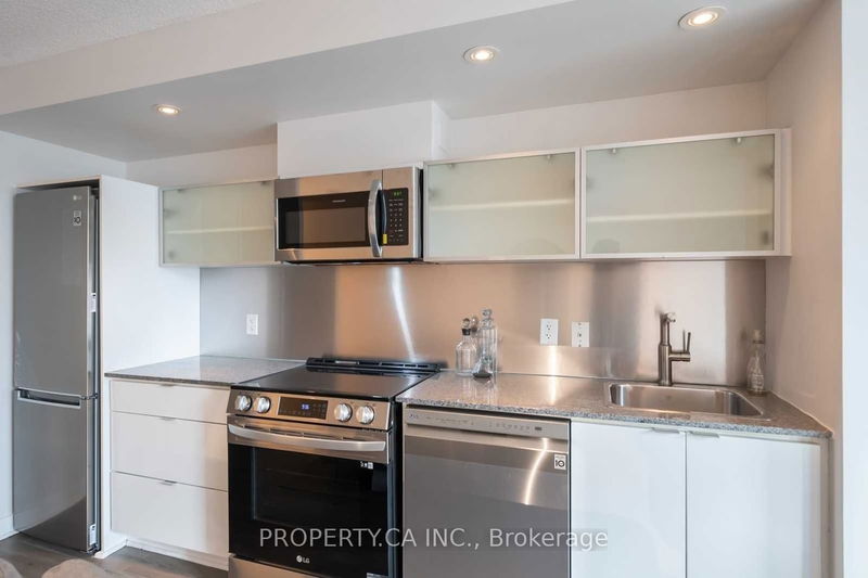 Preview image for 4K Spadina Ave #317, Toronto