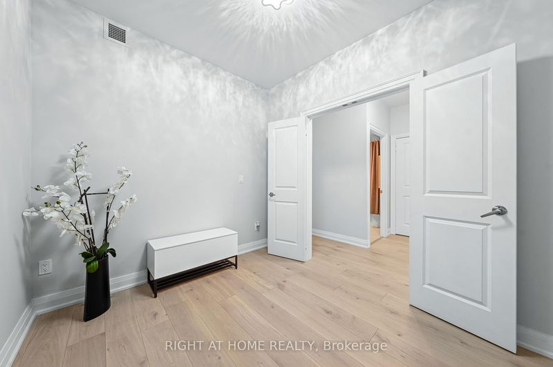 Preview image for 628 Fleet St #803, Toronto