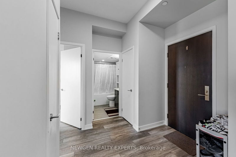 Preview image for 38 Monte Kwinter Crt #1410, Toronto