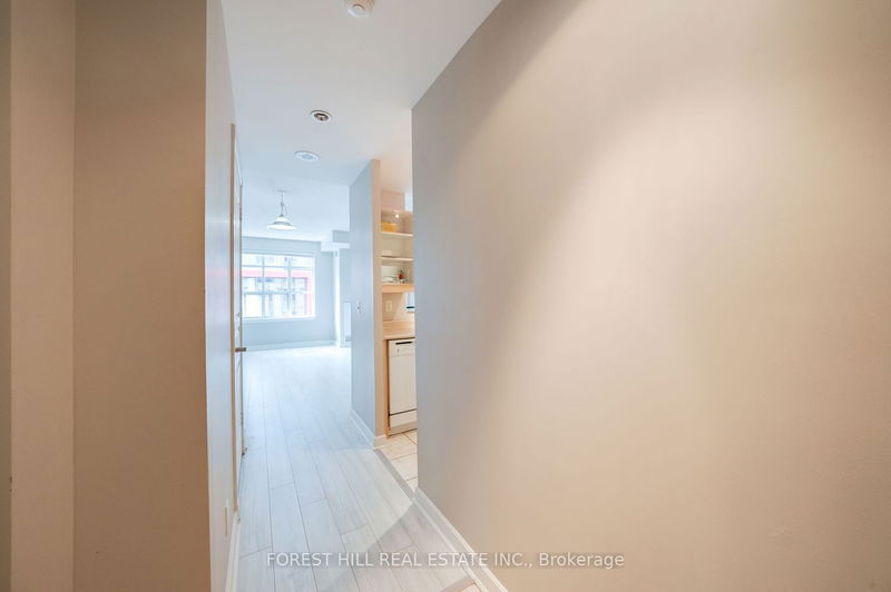 Preview image for 438 Richmond St W #219, Toronto