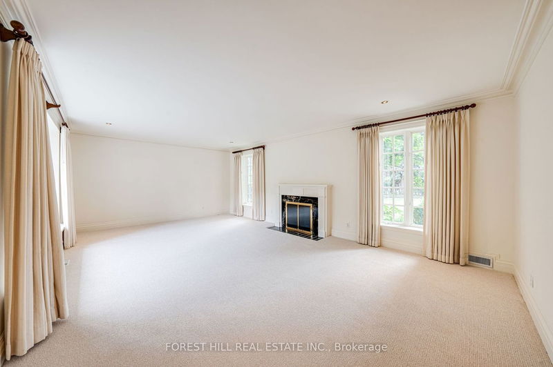 Preview image for 168 Sandringham Dr, Toronto