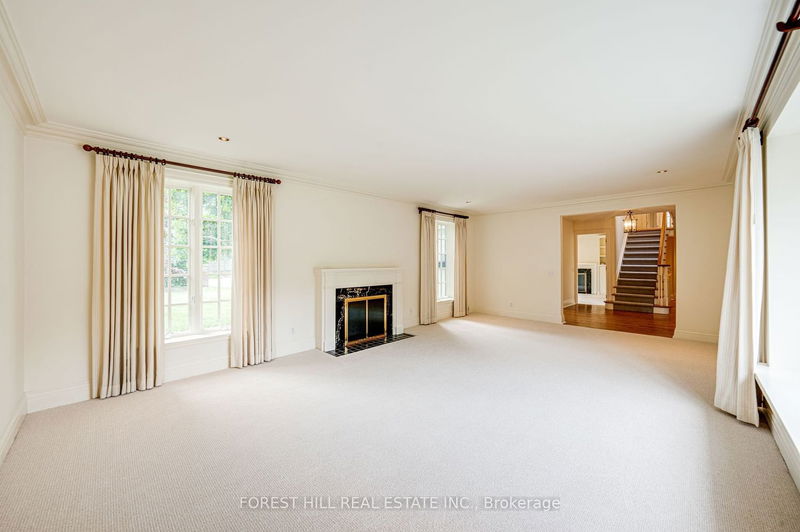 Preview image for 168 Sandringham Dr, Toronto
