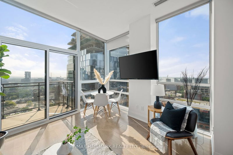 Preview image for 460 Adelaide St E #Ph208, Toronto