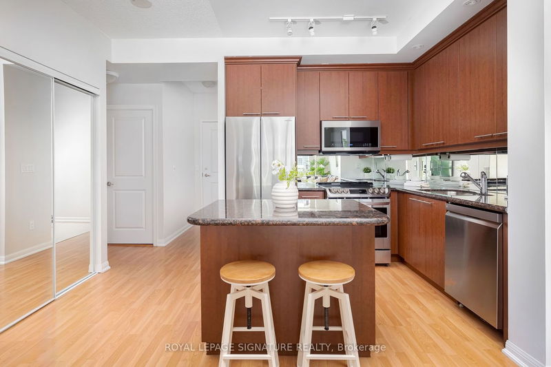Preview image for 628 Fleet St #326, Toronto