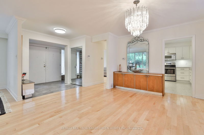 Preview image for 314 Hillhurst Blvd, Toronto