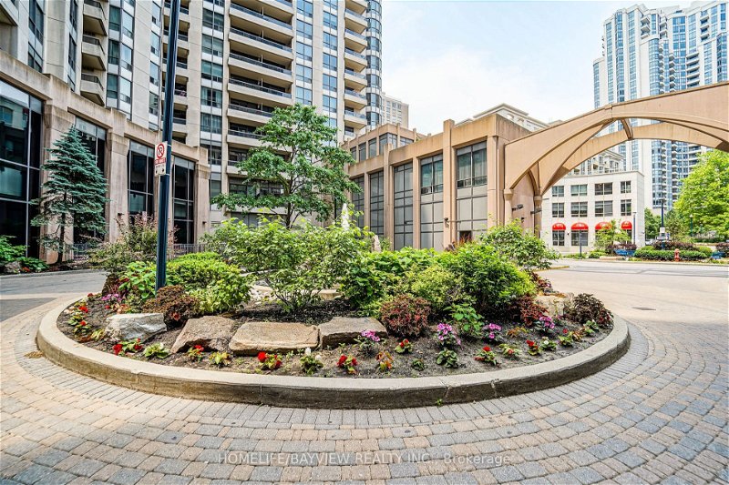 Preview image for 15 Northtown Way #418, Toronto