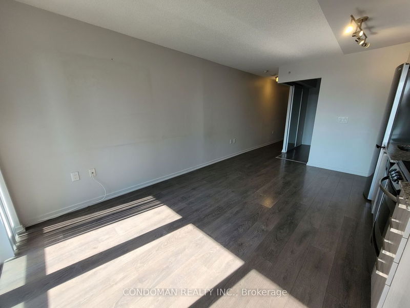 Preview image for 36 Lisgar St #523W, Toronto