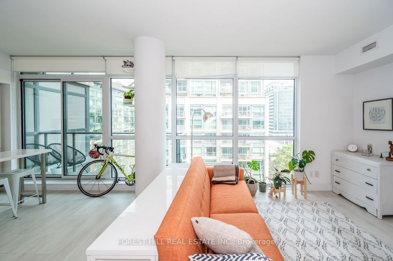 Preview image for 39 Sherbourne St #1109, Toronto