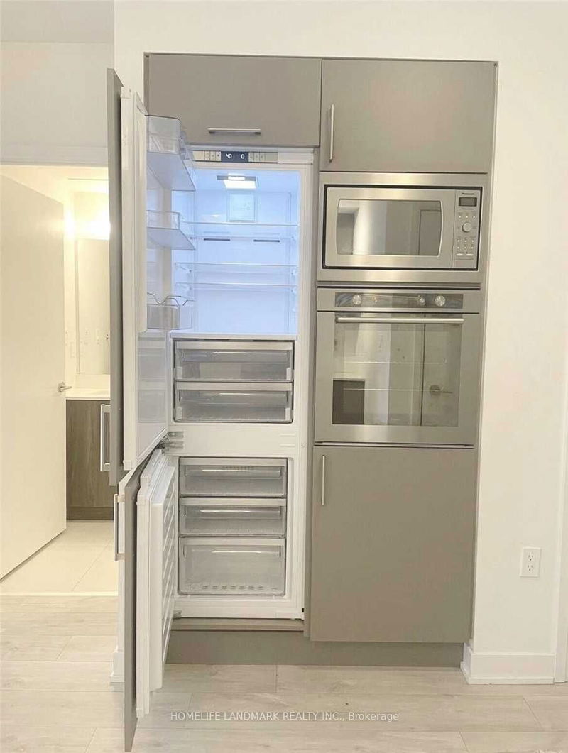 Preview image for 27 Bathurst St #720W, Toronto