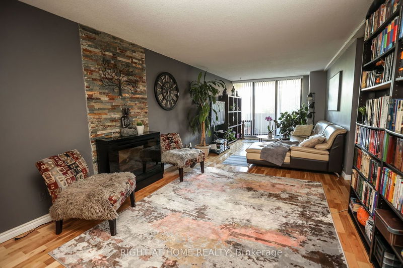 Preview image for 10 Tangreen Crt #506, Toronto