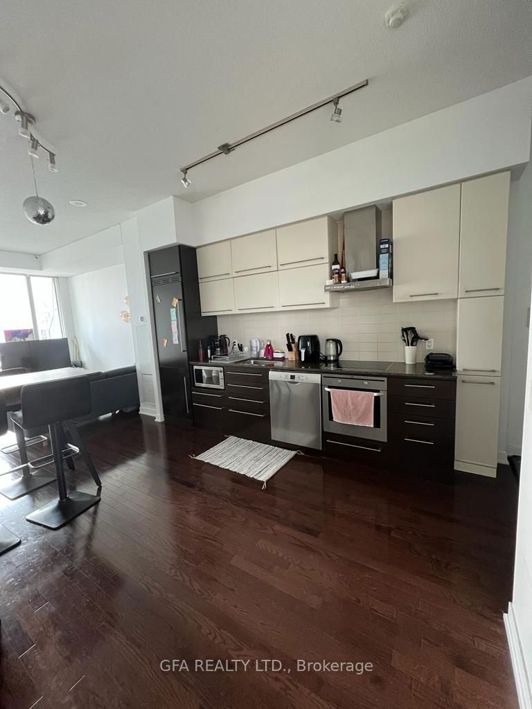 Preview image for 770 Bay St #2302, Toronto