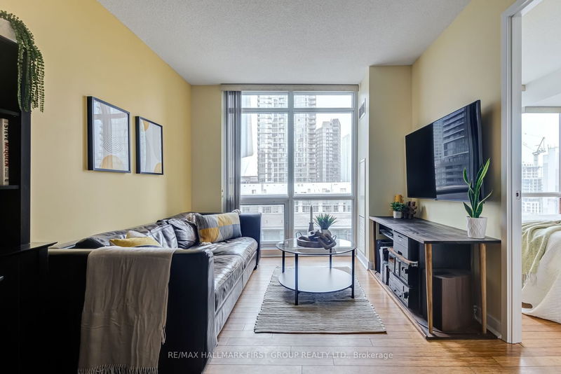 Preview image for 15 Fort York Blvd #1209, Toronto
