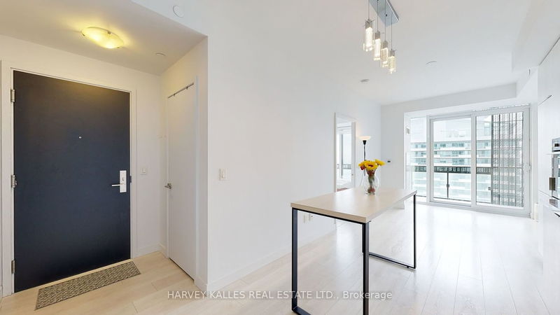 Preview image for 8 Eglinton Ave E #5312, Toronto