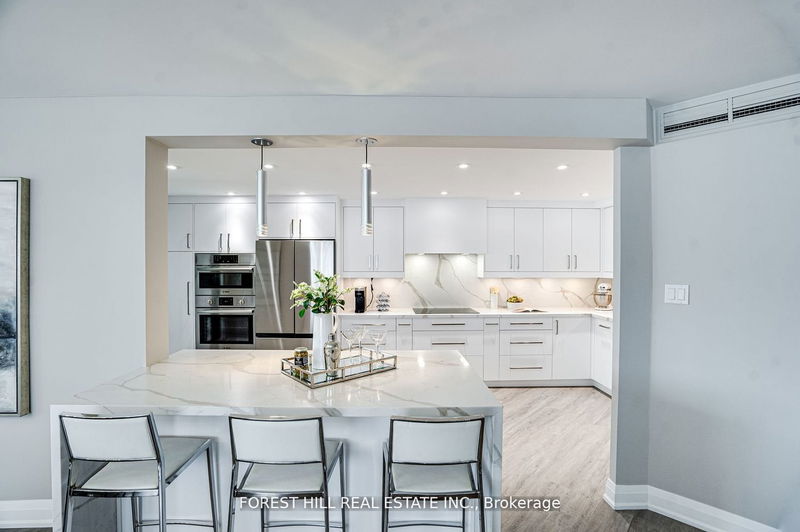Preview image for 240 Heath St W #901, Toronto