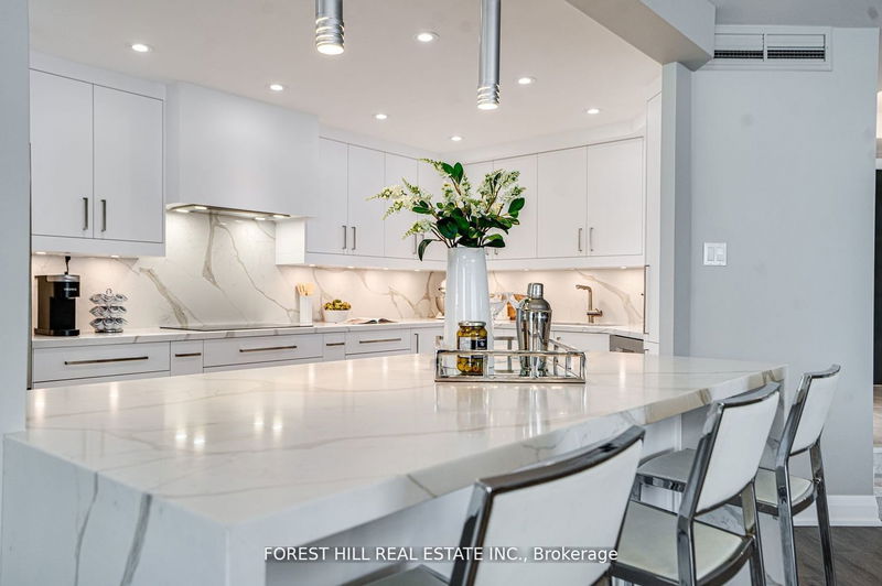 Preview image for 240 Heath St W #901, Toronto