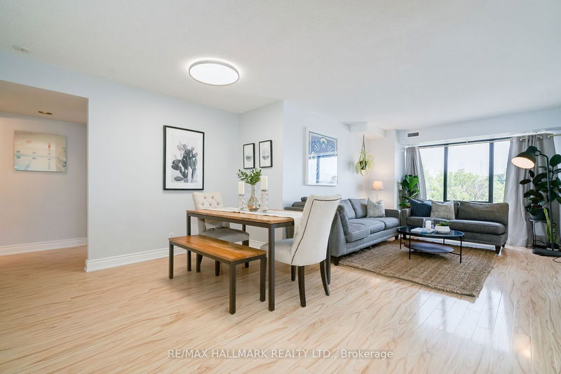 Preview image for 456 College St #319, Toronto