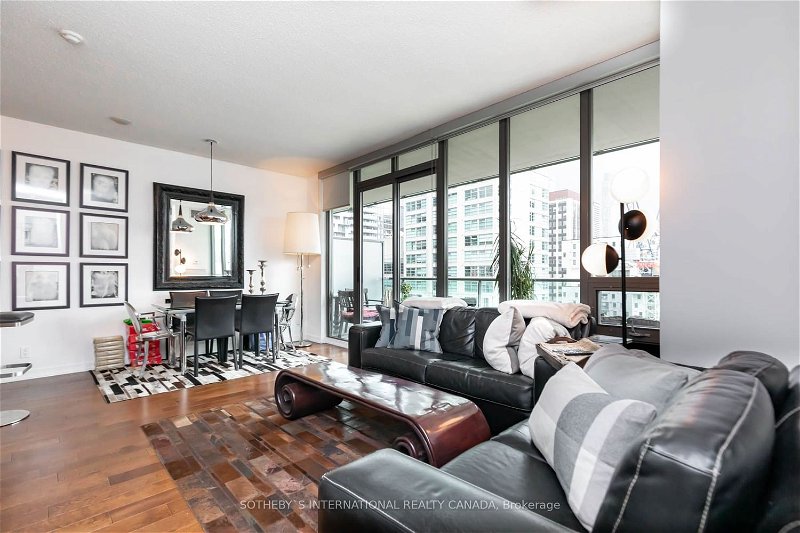 Preview image for 33 Lombard St #806, Toronto
