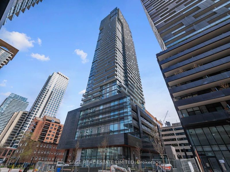 Preview image for 39 Roehampton Ave #4602, Toronto