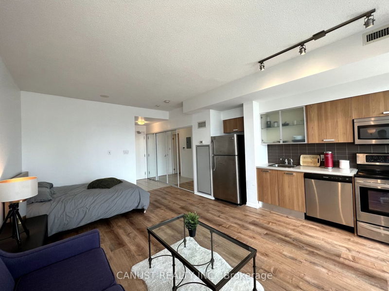 Preview image for 38 Grenville St #3305, Toronto