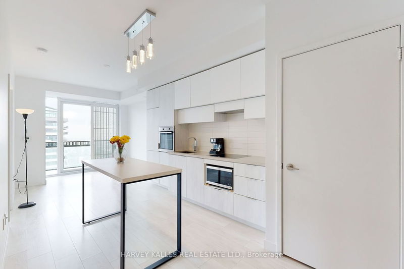 Preview image for 8 Eglinton Ave E #5312, Toronto