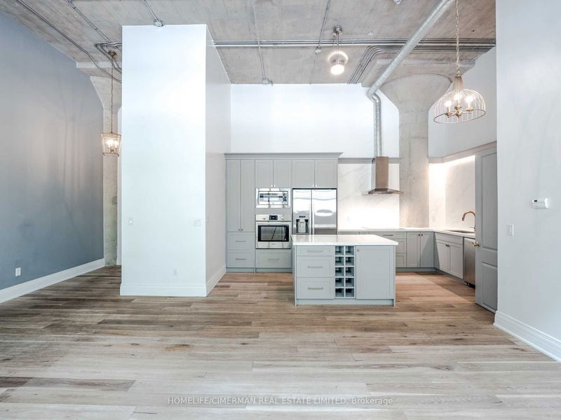 Preview image for 637 Lake Shore Blvd #115, Toronto