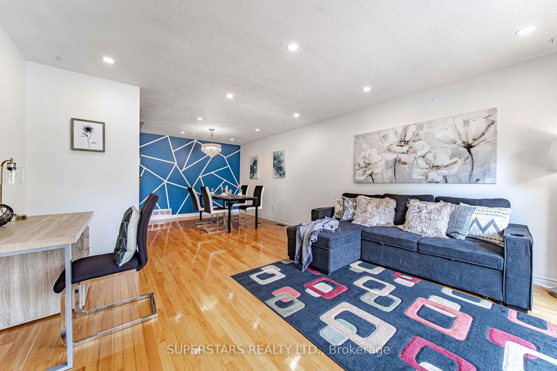 Preview image for 379 Cherokee Blvd, Toronto