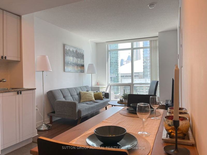 Preview image for 15 Fort York Blvd #1509, Toronto