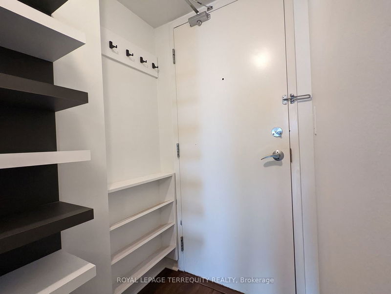 Preview image for 600 Fleet St #1007, Toronto