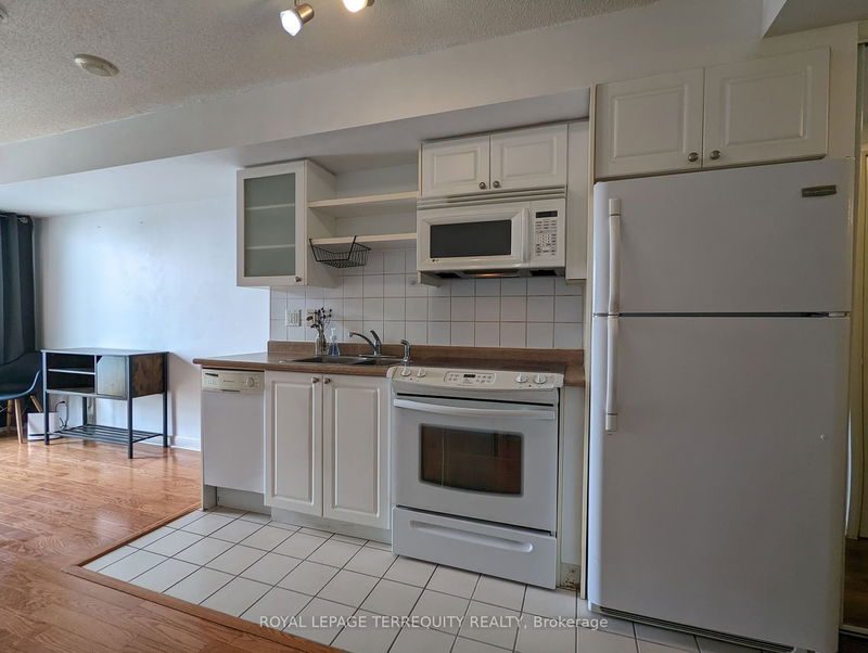 Preview image for 600 Fleet St #1007, Toronto
