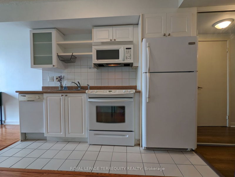 Preview image for 600 Fleet St #1007, Toronto