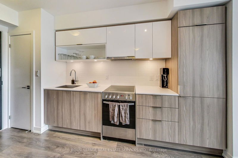 Preview image for 159 Wellesley St E #710, Toronto