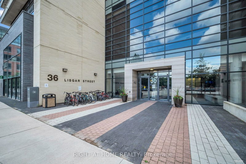 Preview image for 36 Lisgar St #619W, Toronto