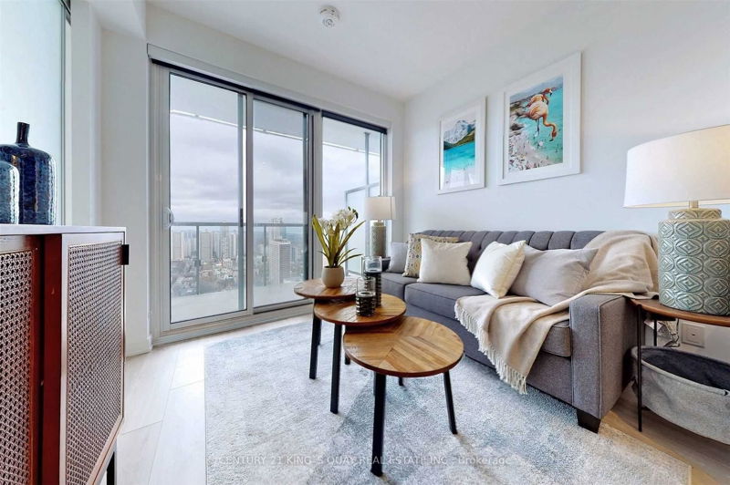 Preview image for 3 Gloucester St #3803, Toronto