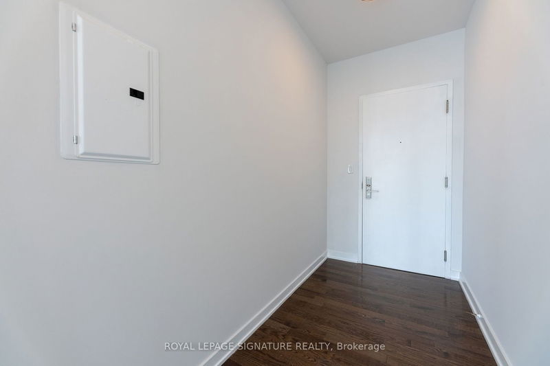 Preview image for 126 Simcoe St #Ph05, Toronto