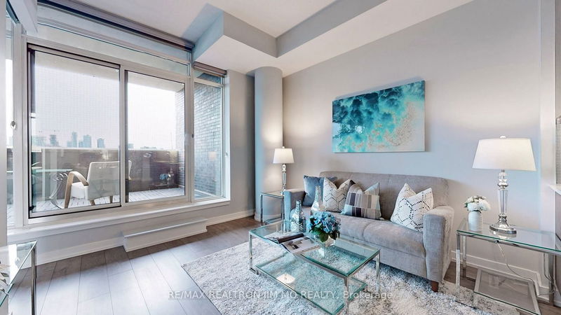 Preview image for 297 College St #503, Toronto