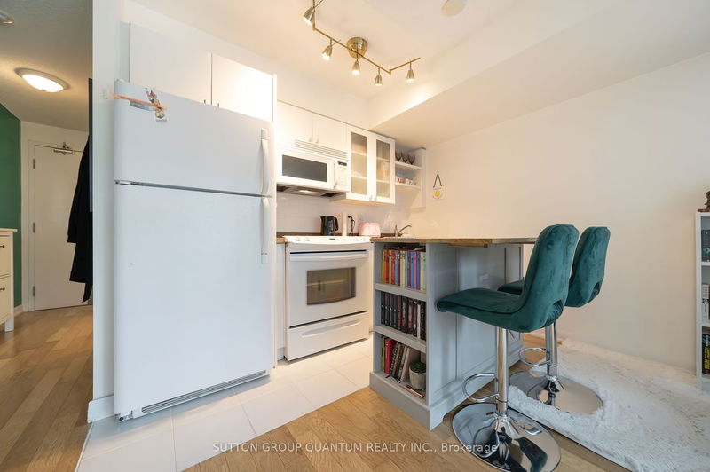 Preview image for 600 Fleet St #229, Toronto