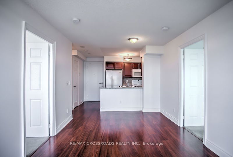 Preview image for 15 Greenview Ave #2511, Toronto