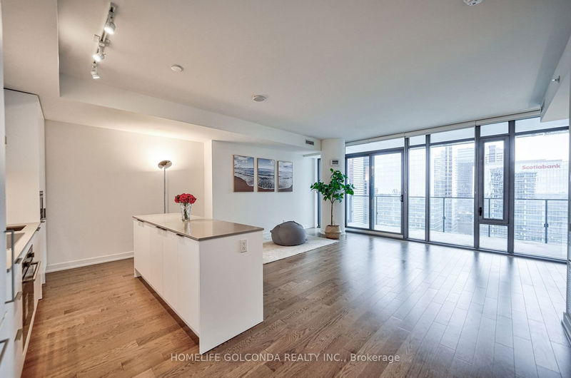 Preview image for 20 Lombard St #3804, Toronto