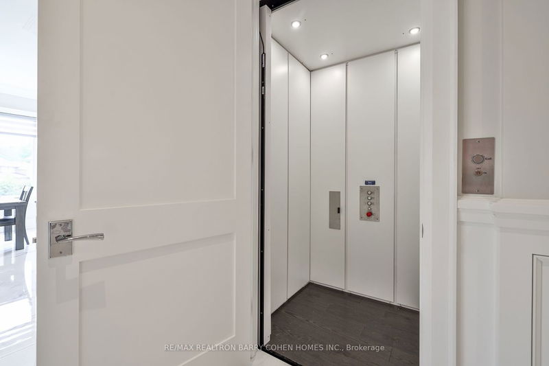 Preview image for 179 Lord Seaton Rd, Toronto