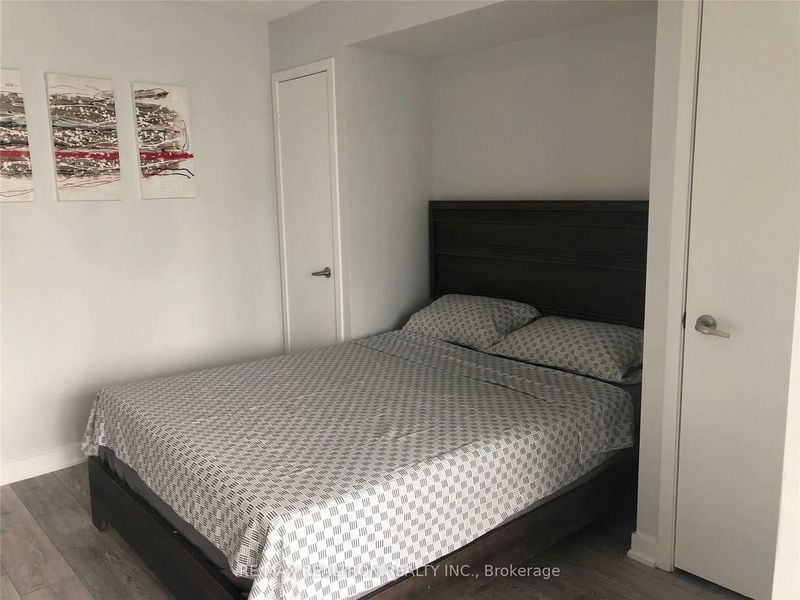 Preview image for 11 Brunel Crt #916, Toronto
