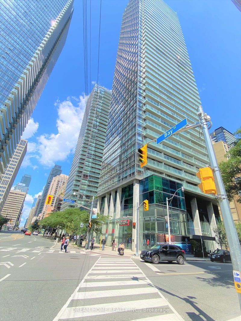 Preview image for 38 Grenville St #3806, Toronto