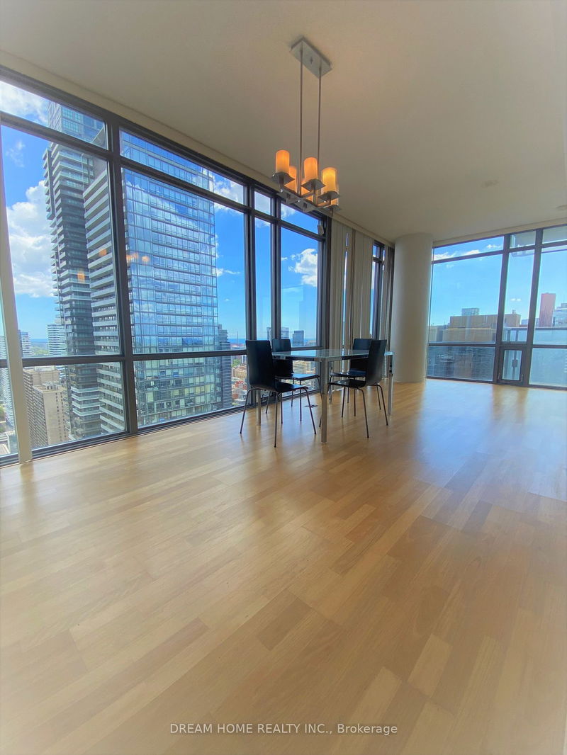 Preview image for 38 Grenville St #3806, Toronto