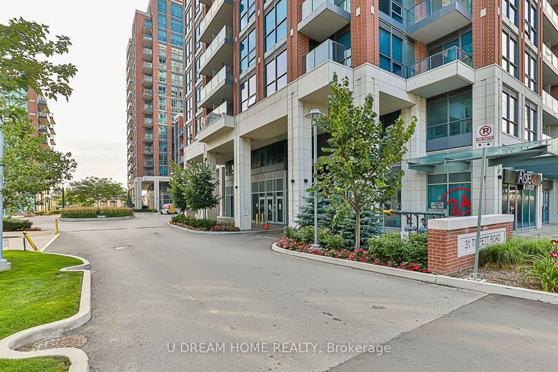 Preview image for 31 Tippett Rd #636, Toronto