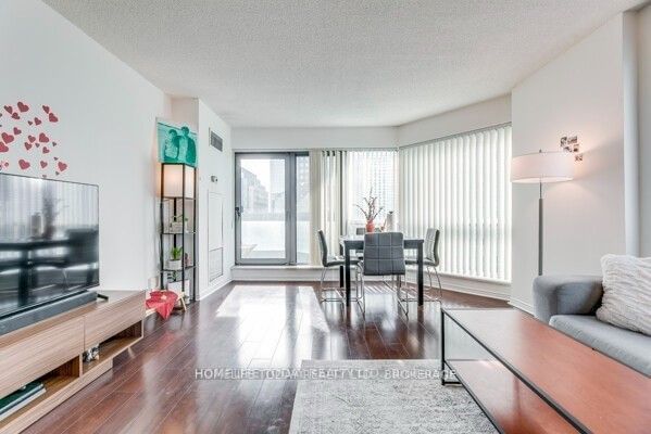 Preview image for 10 Yonge St #1803, Toronto