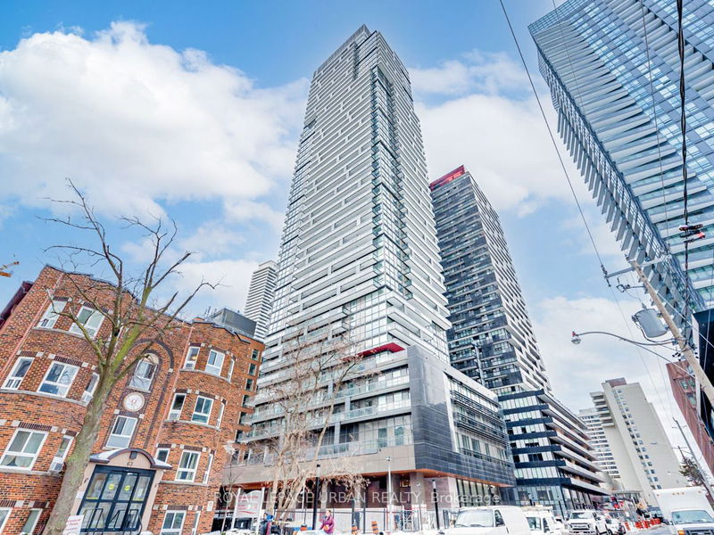 Preview image for 39 Roehampton Ave #2303, Toronto